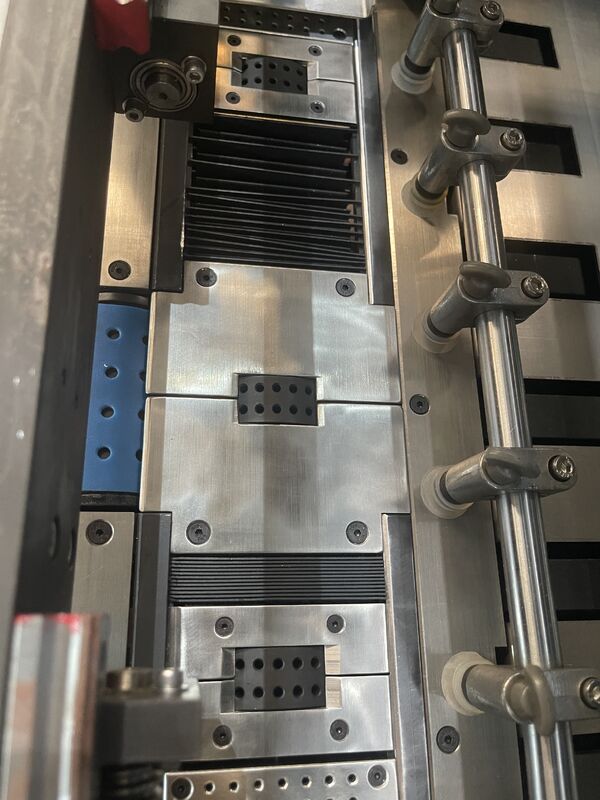 3D Gilding Automatic Hot Foli Stamping Machine For Full Range Packaging Paper , Colors  stamping