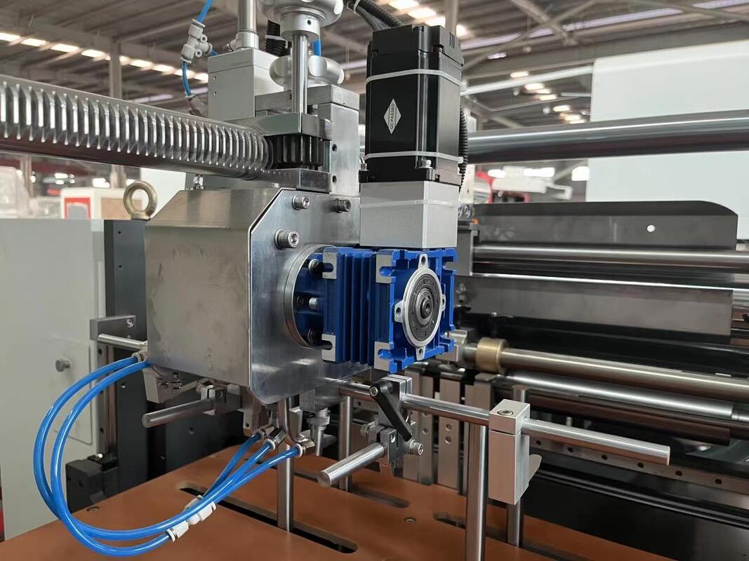 LY-HB2500CK High Speed 45pcs/min Rigid Box Making Machine with Visual Robot Arm Positioning and Dual Forming Stations