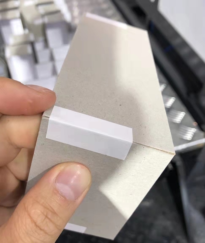 2.2cmx300m Kraft Paper Hot Melt Tape For Corner Pasting Machine